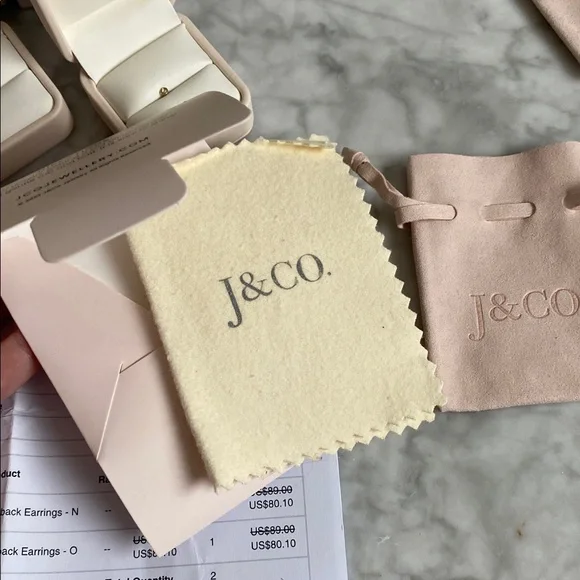 New 14K Gold Flatback Letter Earrings “N” “O” - With Boxes - Picture 12 of 16